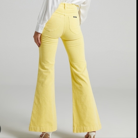 Rolla's yellow corduroy Eastcoast Flare high rise pants size 29 x 31.5 inches - Picture 2 of 14